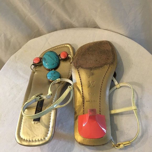 Louis Vuitton Jeweled Thong Sandal - Picture 9 of 10